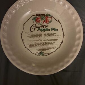 1996 Watkins Country Apple Pie Plate 10" diameter x 1-5/8"